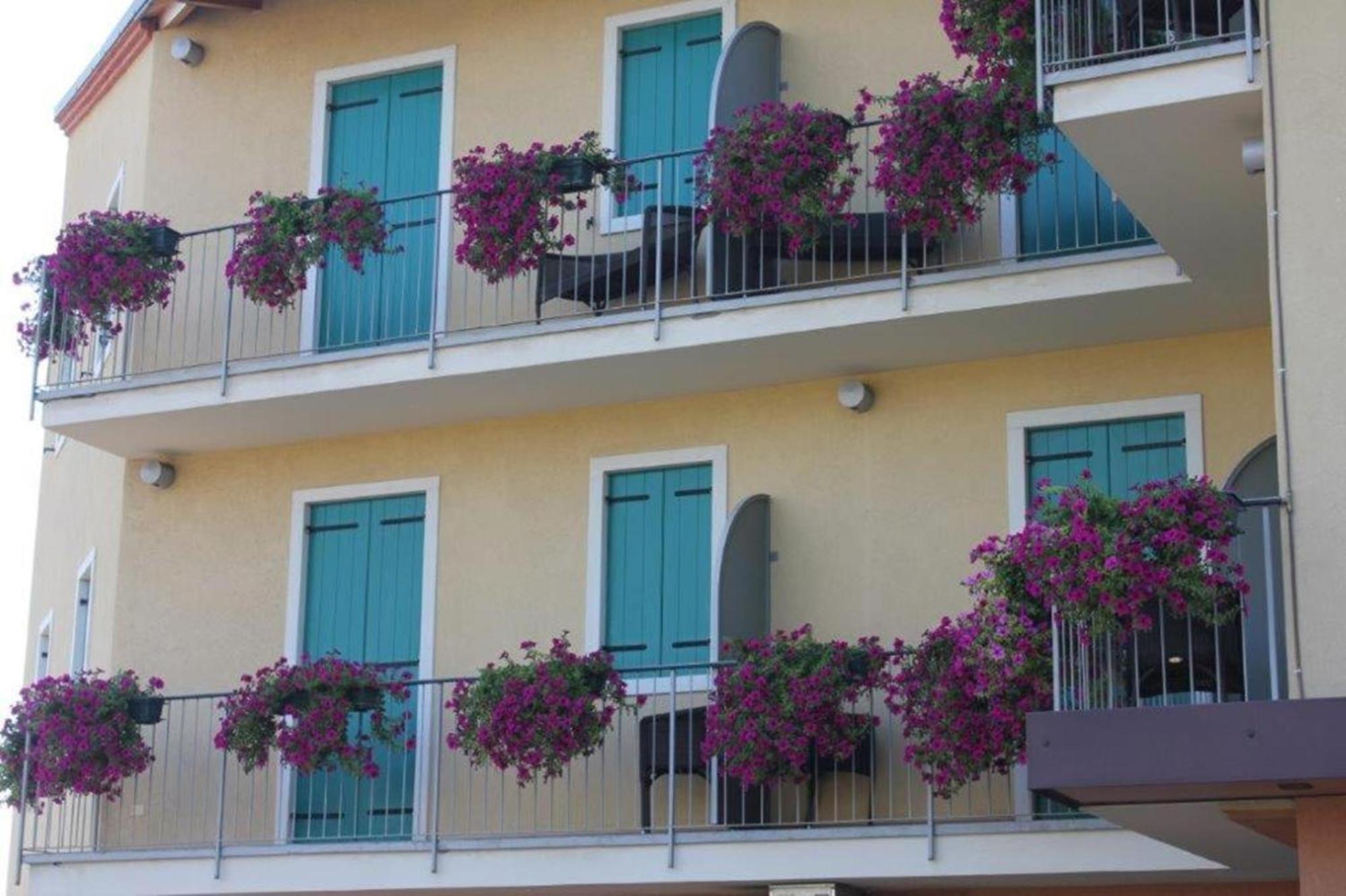 Hotel Al Sole - Enjoy Holiday คาวาญอง เวโรเนเซ ภายนอก รูปภาพ